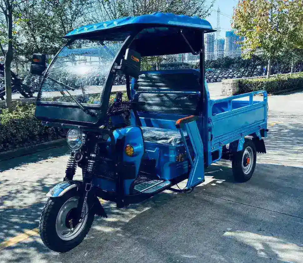 Электротрицикл грузовой Green Camel Тендер 2 B1500 (60V 1000W) крыша, понижающая