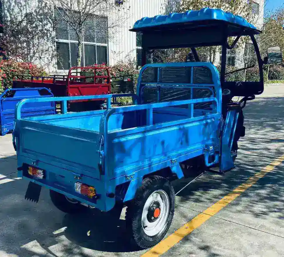 Электротрицикл грузовой Green Camel Тендер 2 B1500 (60V 1000W) крыша, понижающая