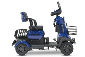 Электроскутер четырехколесный Rutrike Квадро