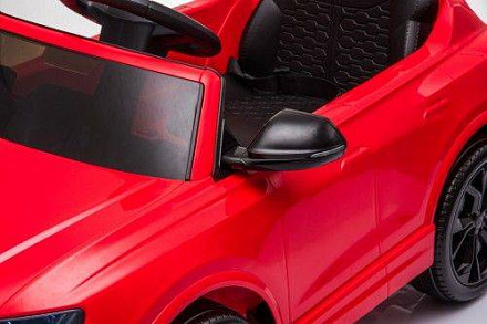 Детский электромобиль Rivertoys Audi RS Q8 (HL518)