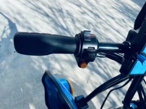 Электротрицикл грузовой Green Camel Тендер 2 B1500 (60V 1000W) крыша, понижающая