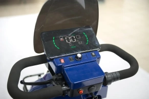 Электроскутер четырехколесный Rutrike Квадро