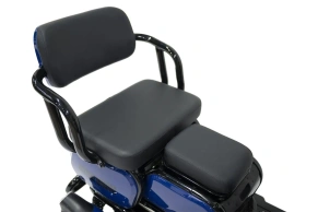 Электроскутер четырехколесный Rutrike Квадро