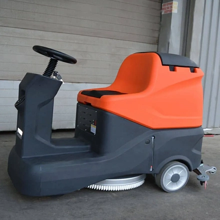 Поломоечная машина OXLIFT NR530 с управлением сидя