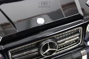 Детский электромобиль Rivertoys Мercedes-Benz AMG G65