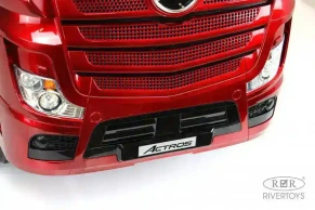 Детский электромобиль Rivertoys Mercedes-Benz Actros 4WD (HL358)