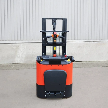 Самоходный Штабелер OXLIFT BX1526E 2600 мм 1500 кг с платформой для оператора
