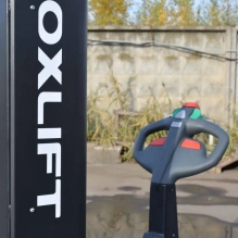 Самоходный Штабелер Premium BX 1555L Li-Ion с Платформой для Оператора OXLIFT 5500 мм